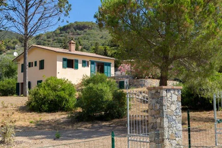 Villa L'Aia Lacona