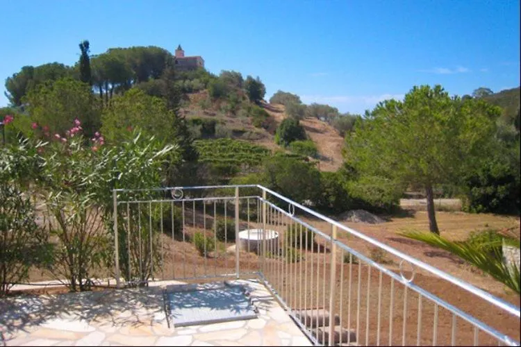 לקונה Villa Aia